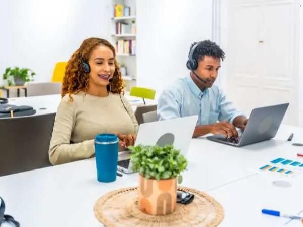 How IVR Supports Remote and Hybrid Teams in 2025 How IVR Supports Remote and Hybrid Teams in 2025